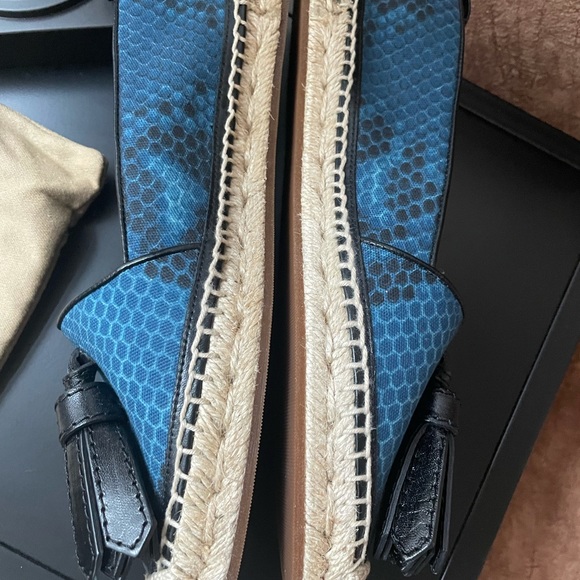 Burberry Mineral Blue Snake Print Tasseled Espadrilles Size 38 - Picture 5 of 12